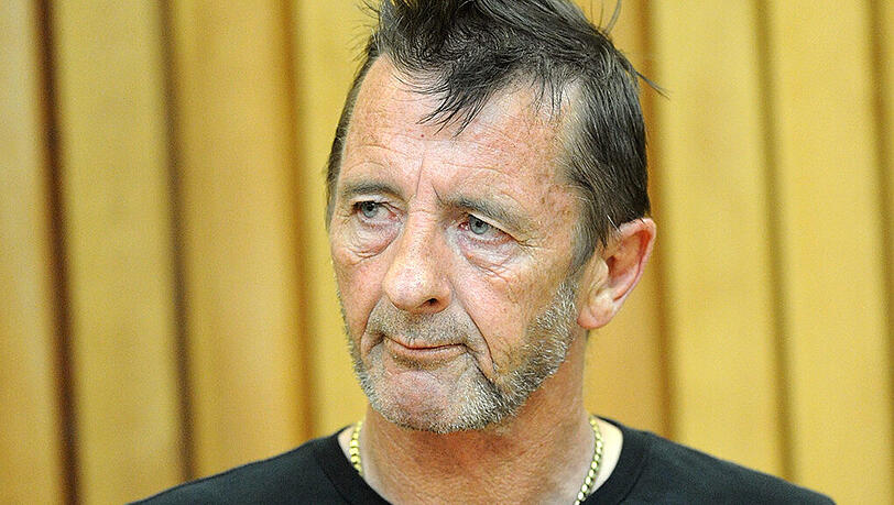 Phil Rudd vor Gericht in Tauranga (Neuseeland) Phil Rudd vor Gericht in Tauranga (Neuseeland)