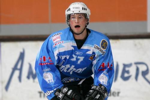 Sieht man ihn bald wieder im Trikot des EHC? Riessersee-Stürmer george Kink, der von 2004 bis 2006 in München spielte.