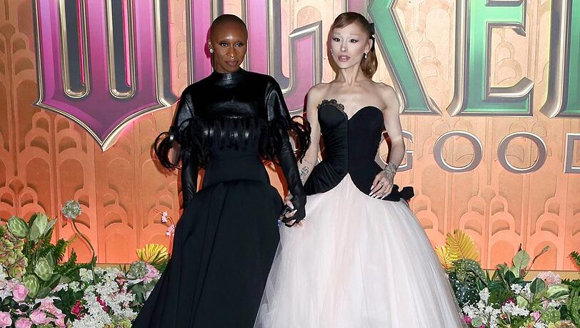 Cynthia Erivo (l.) und Ariana Grande zeigten sich auch bei der Premiere in New York City sehr vertraut.