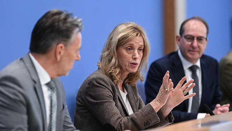 Bei Delikten wie Vergewaltigung oder verbaler sexueller Bel&auml;stigung deuten fr&uuml;here Studien auf ein gro&szlig;es Dunkelfeld hin. (Archivfoto)