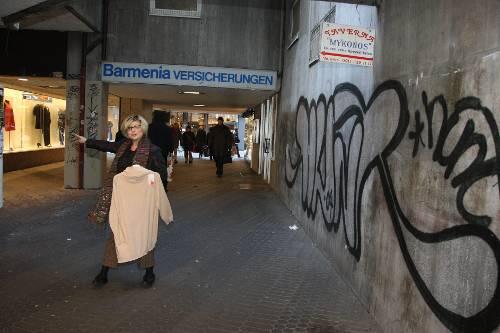 Die Schmuddelpassage vom U-Bahnhof Lorenzkirche zur Kaiserstraße.