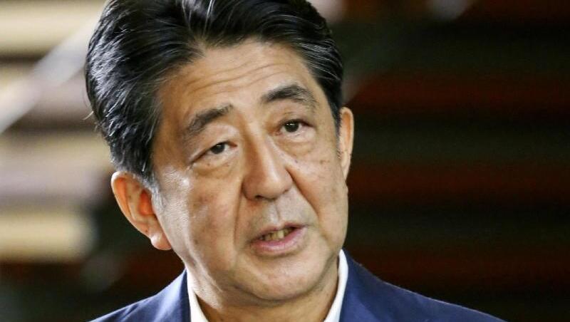 Japans Premierminister Shinzo Abe tritt aus gesundheitlichen Gründen zurück. Japans Premierminister Shinzo Abe tritt aus gesundheitlichen Gründen zurück.