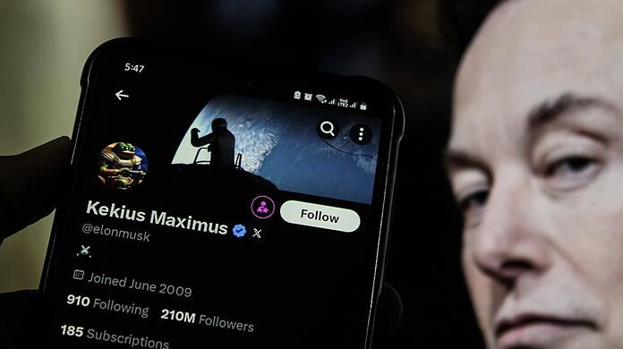 Ihm folgen 200 Millionen Menschen: Elon Musk, der sich auf seinem X-Profil nun "Kekius Maximus" nennt.