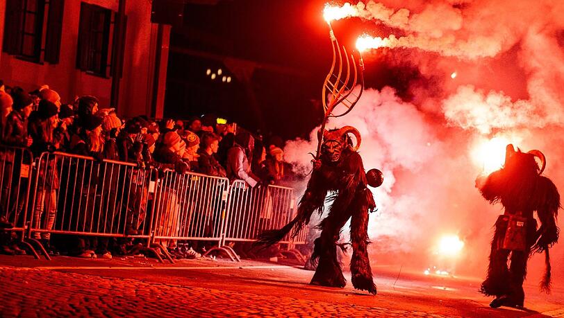 Immer wieder kommt es bei Krampusläufen zu Ausschreitungen. Immer wieder kommt es bei Krampusläufen zu Ausschreitungen.