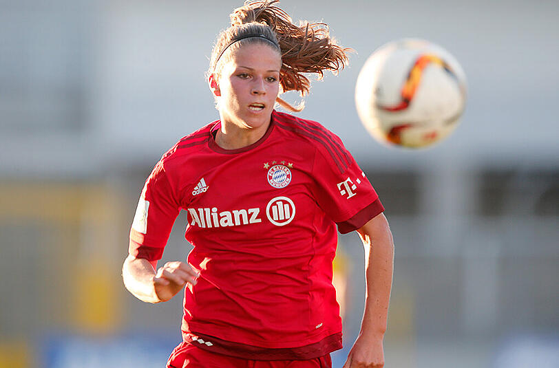 Melanie Leupolz glich für die Bayern-Frauen die Führung von Twente Enschede aus.