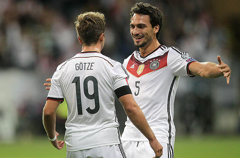 Die DFB-Elf gewinnt das wichtige EM-Qualispiel gegen Polen mit 3:1 und ist jetzt ganz nah dran an der Europameisterschafts-Teilnahme. Die Bilder.