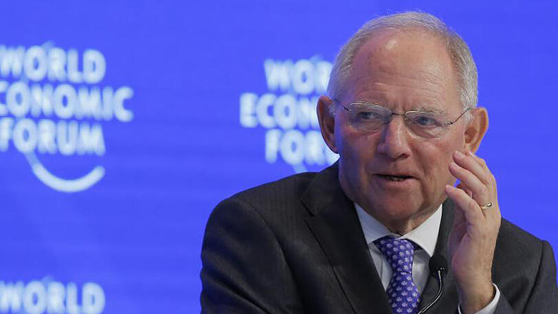 Schäuble rechnet in diesem Jahr indes nicht mit negativen Auswirkungen der Brexit-Entscheidung auf die Eurozone.