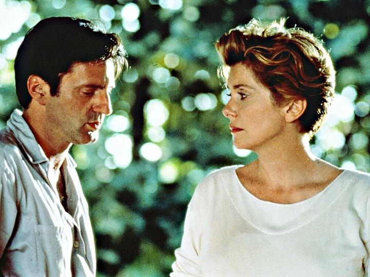 Emilie (Catherine Deneuve) und ihr Bruder Antoine (Daniel Auteuil)