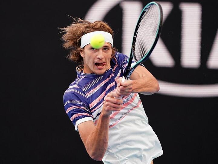 Alexander Zverev spielte sich in drei Sätzen ins Achtelfinale.