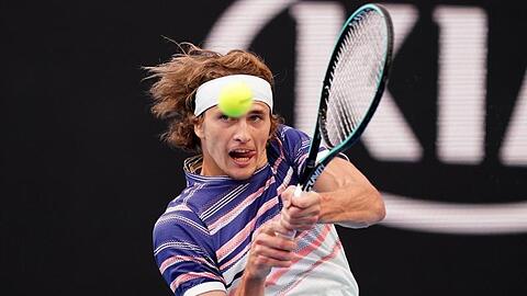 Alexander Zverev spielte sich in drei Sätzen ins Achtelfinale.