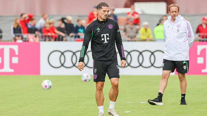 Marcel Sabitzer wird sich künftig den Trainingsanzug von Borussia Dortmund überstreifen.