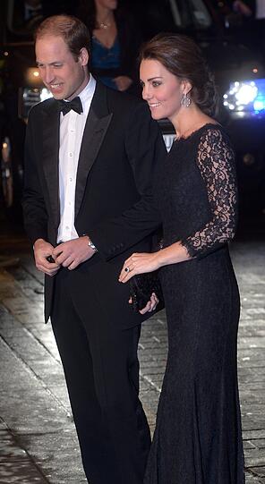 Die schwangere Herzogin Kate und ihr Mann Prinz William bei der &bdquo;Royal Variety Performance&ldquo; in London.