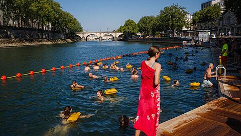 Wieder in der Seine schwimmen zu können, war ein lange gehegter Wunsch der Menschen in Paris (Archivbild).