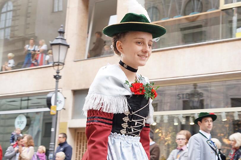 Auch aus dem Ausland waren heuer zahlreiche Trachtengruppen dabei. Darunter unter anderem Gruppen aus Österreich, Polen und Italien.