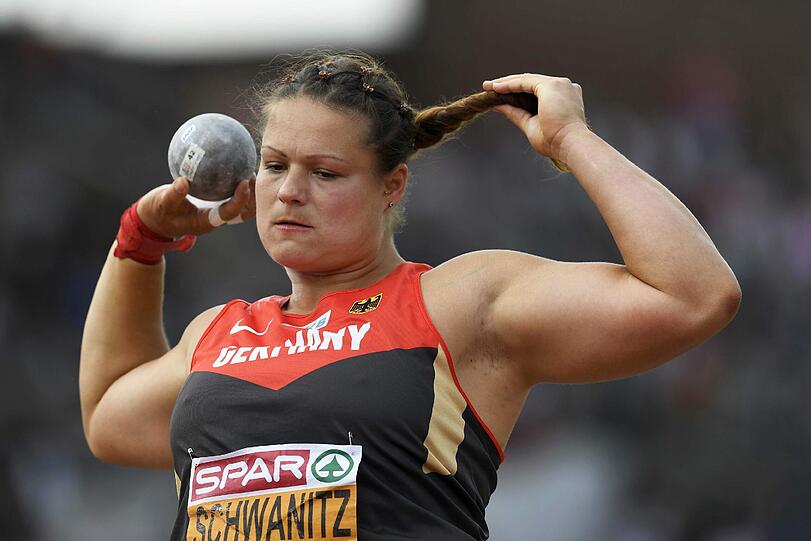 Das Kugelstoßen der Frauen wird aktuell von Christina Schwanitz dominiert.