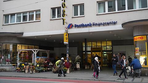 Diese bekannte Filiale an der Fraunhoferstraße schließt.