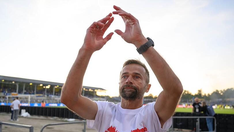 Michael Schiele (Trainer W&uuml;rzburger Kickers) will den Aufstieg perfekt machen.