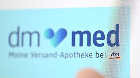 Die Versand-Apotheke dm-med bezeichnet dm als Partnerunternehmen.