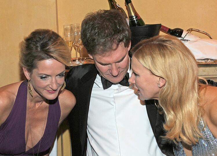 Star-Auflauf in München: Promis aus Film und Fernsehen haben beim 39. Deutschen Filmball die Erfolge des vergangenen Kinojahres gefeiert. Klicken Sie hier durch die besten Bilder des Filmballs 2012.