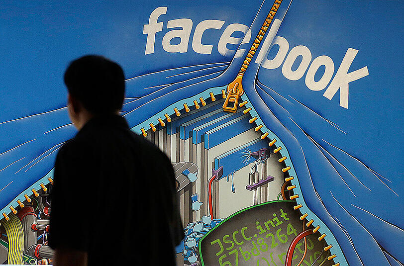 Facebook verwöhnt Aktionäre mit guten Geschäftszahlen, kündigt jedoch zugleich hohe Ausgaben an.