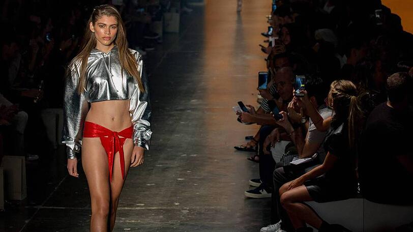 Das erste Transgender-Model für "Victoria's Secret": Valentina Sampaio