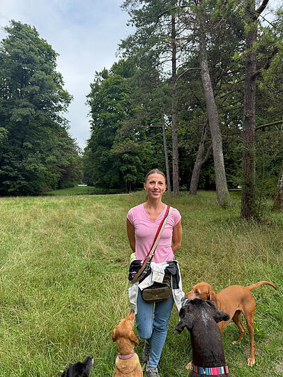 Annika (41) hat mit der Rücknahme des Cannabis-Verbots im Englischen Garten kein Problem. Annika (41) hat mit der Rücknahme des Cannabis-Verbots im Englischen Garten kein Problem.