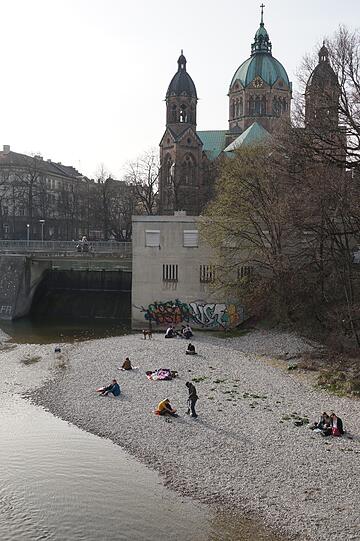 So genießen die Münchner das herrliche Frühlingswetter am Wochenende.