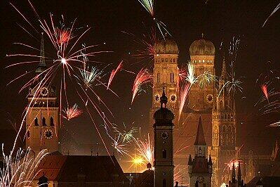 München leuchtet - beim Silvesterfeuerwerk. Doch nicht jeder möchte selbst mitknallen.