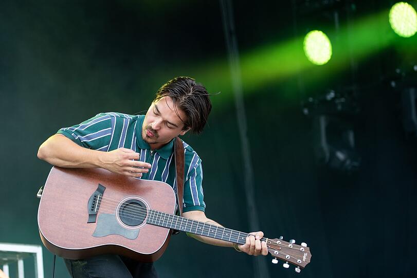 Clemens Rehbein, Frontmann und Sänger der deutschen Band Milky Chance