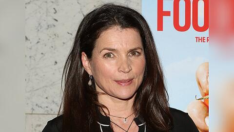 Julia Ormond geht gegen Weinstein und Disney vor.