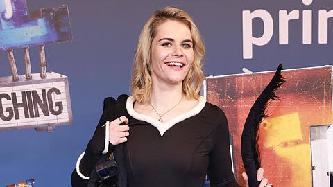 Hazel Brugger hat mit "LOL" und dem ESC momentan einen vollen Terminkalender.