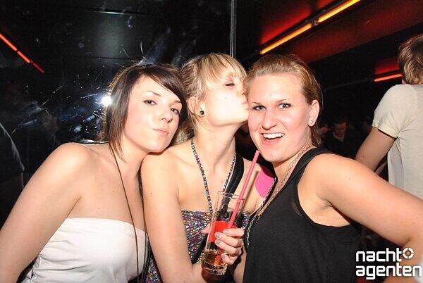Das Münchner Partyvolk leitete mit dem legendären MilchBar Freitag das Partywochenende ein. Mehr Bilder unter: www.nachtagenten.de.