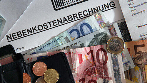 Die Nebenkosten-Abrechnung könnte heuer für viele Mieter zur bösen Überraschung werden &ndash; da lohnt sich auf alle Fälle ein kritischer Blick auf die Einzelposten, die der Vermieter geltend gemacht hat.