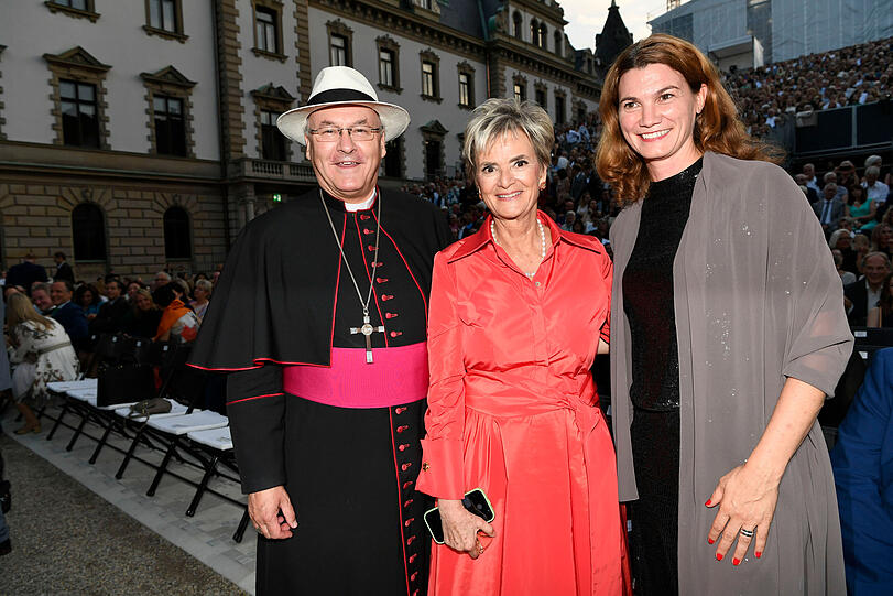 Bischof Rudolf Vorderholzer, Gloria Fürstin von Thurn und Taxis und Tanja Schweiger