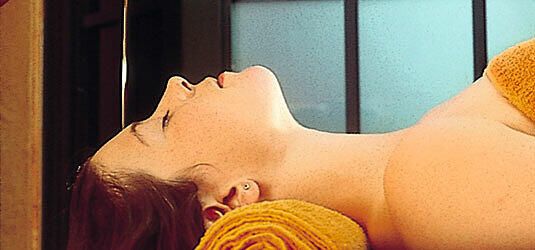 Ayurveda, Stirnguss, Foto: PR
