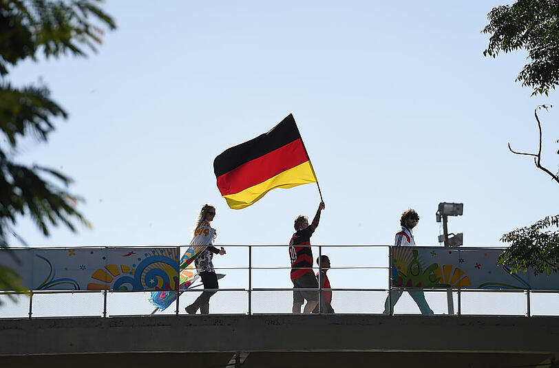 Deutsche Fans auf dem Weg ins Maracana-Stadion.