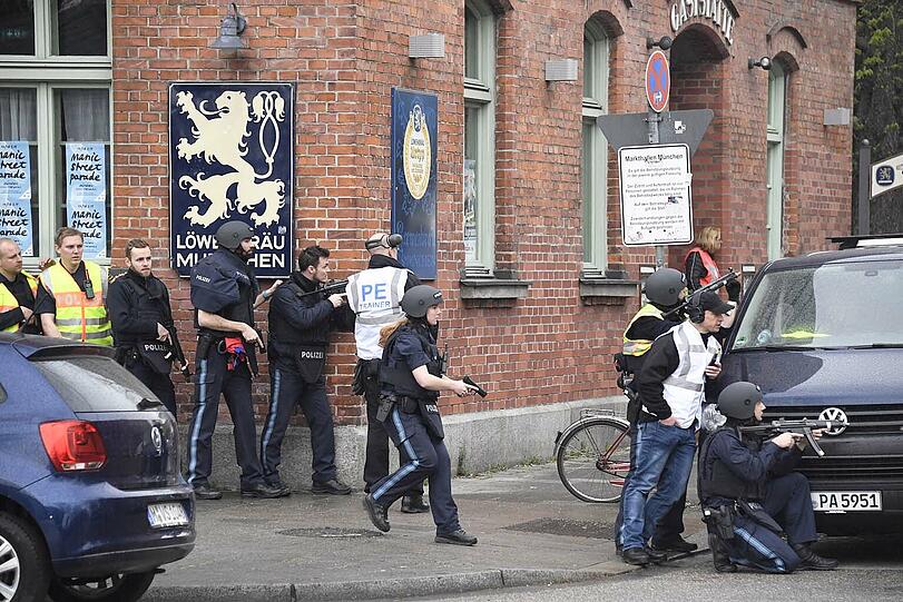 Die Polizei probt in dieser Woche im Schlachthofviertel den Ernstfall - klicken Sie sich durch!