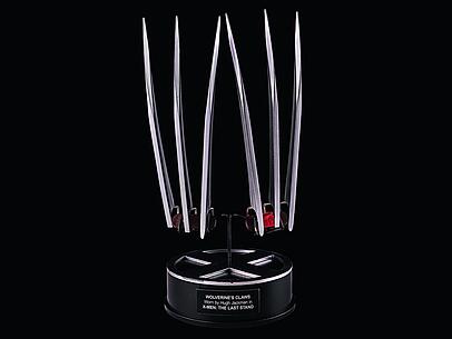 Die Wolverine-Klauen, getragen von Hugh Jackman in "X-Men". Die Wolverine-Klauen, getragen von Hugh Jackman in "X-Men".