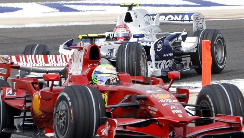 Macht Lewis Hamilton, der eigentlichen Nummer eins, mächtig Druck: Heikki Kovalainen aus Finnland im McLaren Mercedes. Macht Lewis Hamilton, der eigentlichen Nummer eins, mächtig Druck: Heikki Kovalainen aus Finnland im McLaren Mercedes.