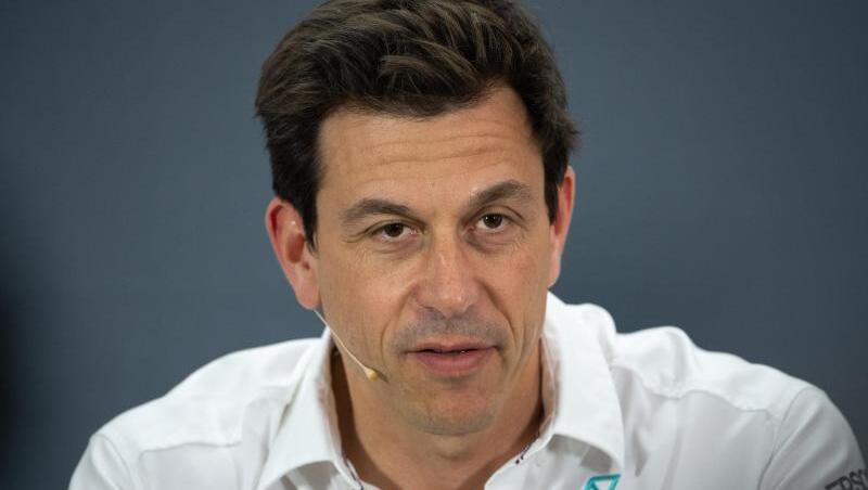 Toto Wolff: "2020 wird ein Jahr der Mehrausgaben werden, um bereit für 2021 zu sein.". Toto Wolff: "2020 wird ein Jahr der Mehrausgaben werden, um bereit für 2021 zu sein.".