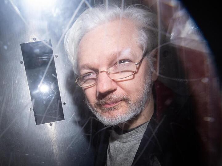 Wikileaks-Gründer Julian Assange sitzt seit April 2019 im Hochsicherheitsgefängnis Belmarsh im Osten Londons.