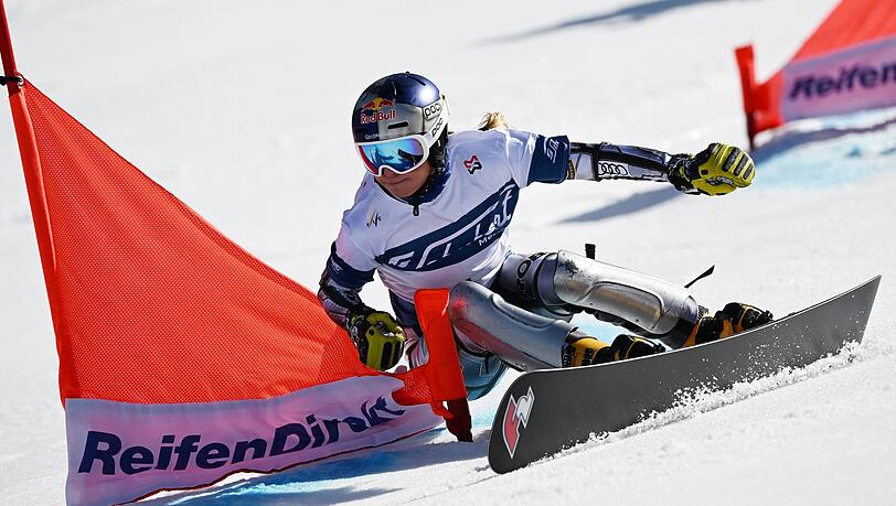 Ester Ledecka aus Tschechien startet im 1/8 Finale.