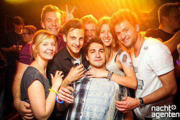 Im Jack Rabbit ging es am Samstag in eine neue Runde "House vs. Black". Mehr Bilder unter: www.nachtagenten.de