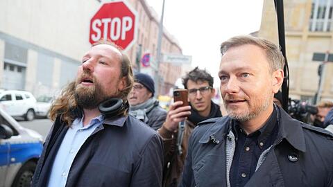 Grünen-Fraktionschef Anton Hofreiter und FDP-Chef Christian Lindner vor Beginn der Koalitionsgespräche.