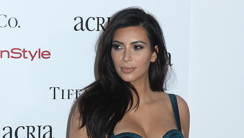 Beim Schummeln ertappt: Kim Kardashian Beim Schummeln ertappt: Kim Kardashian