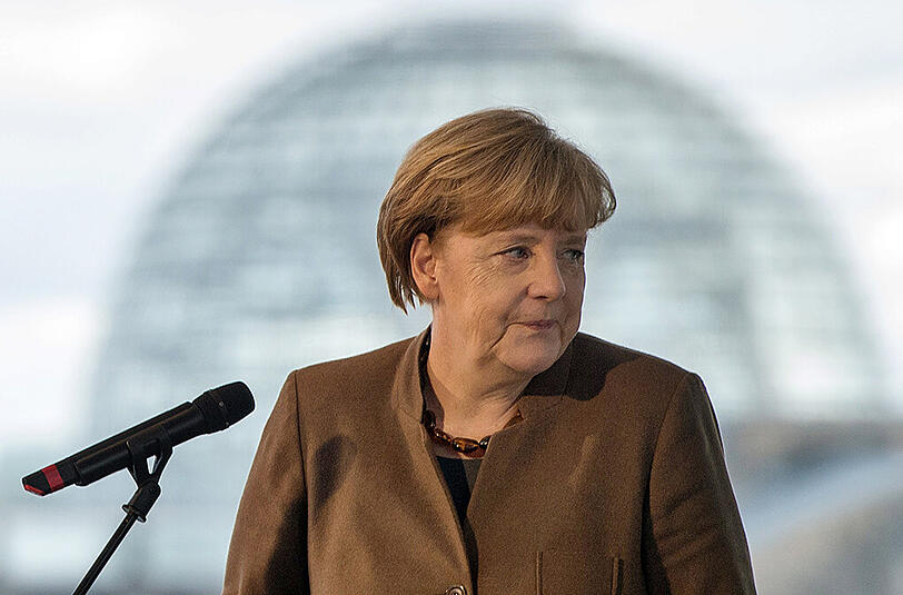 In einer Umfrage verliert Bundeskanzlerin Angela Merkel in Bayern immer mehr an Zustimmung. Rund 54 Prozent der Bayern sind noch mit ihr zufrieden.