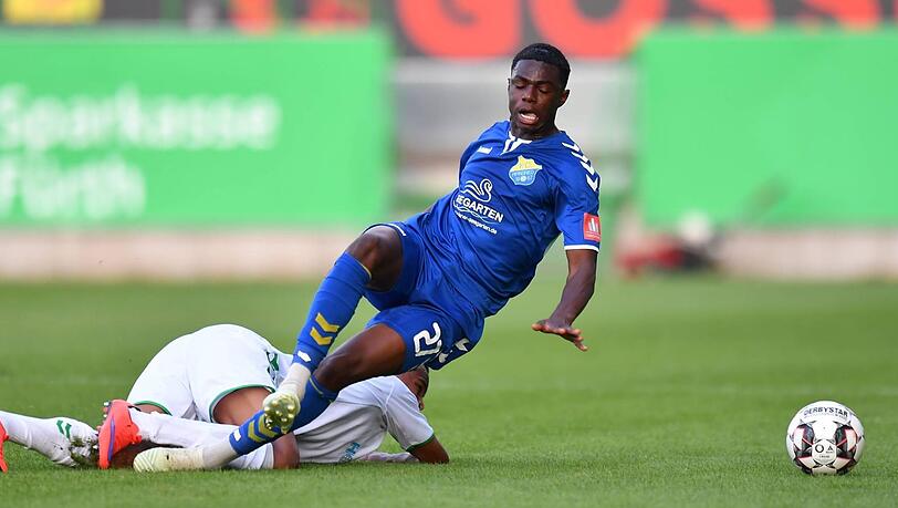 Spielte bei den Löwen vor: Fadhel Morou (hier noch im Trikot des FC Pipinsried). Spielte bei den Löwen vor: Fadhel Morou (hier noch im Trikot des FC Pipinsried).