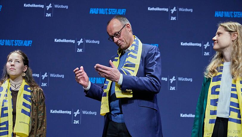 Der Bundeskanzler stellte sich kritischen Fragen von jungen Leuten.