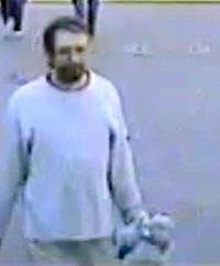 Gegen 14.40 Uhr hat ein Unbekannter mit Mohammed das Sozialamt in Berlin verlassen. Seitdem wird der Bub vermisst.