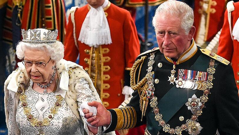 Die Queen und ihr Erstgeborener, Prinz Charles: Wie geht es für die britische Monarchie weiter?